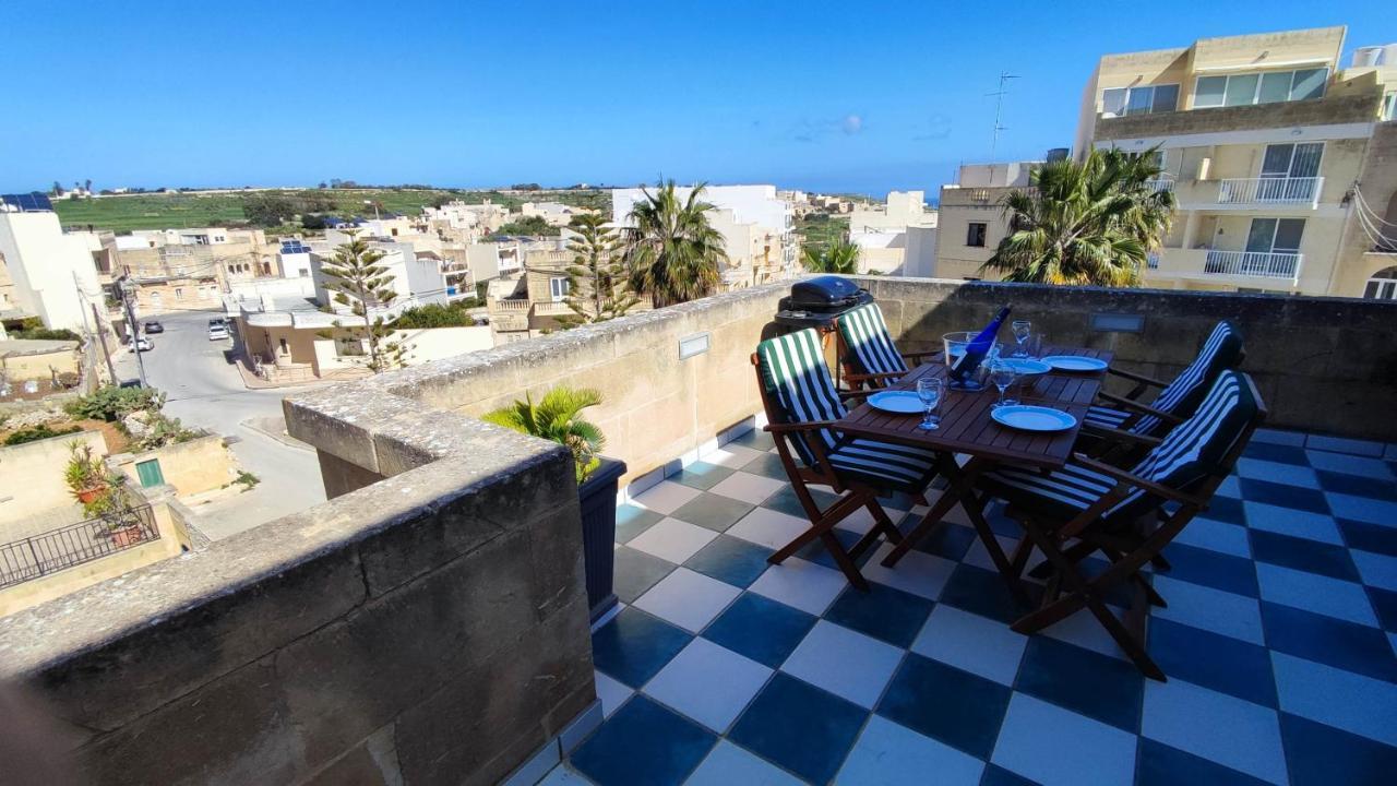 Bed & Breakfast With Swimming Pool - Il-wenniessa Qala