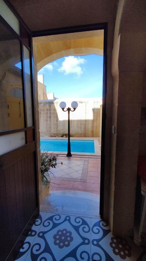 With Swimming Pool - Il-wenniessa Bed & Breakfast Qala