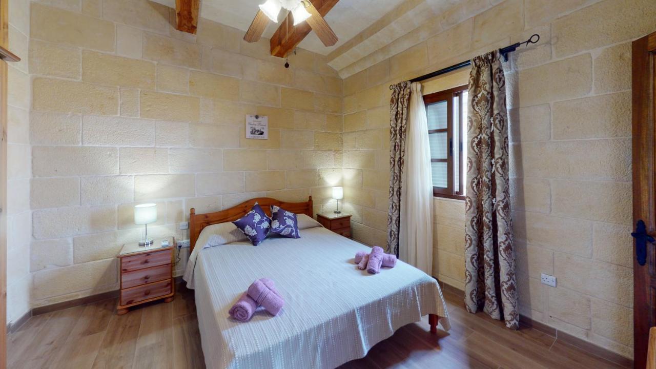Bed & Breakfast With Swimming Pool - Il-wenniessa *